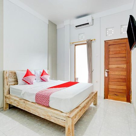 Oyo Flagship 90756 Melasti Hills Room & Cafe 웅아산 외부 사진