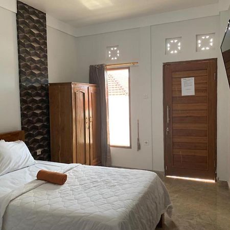 Oyo Flagship 90756 Melasti Hills Room & Cafe 웅아산 외부 사진