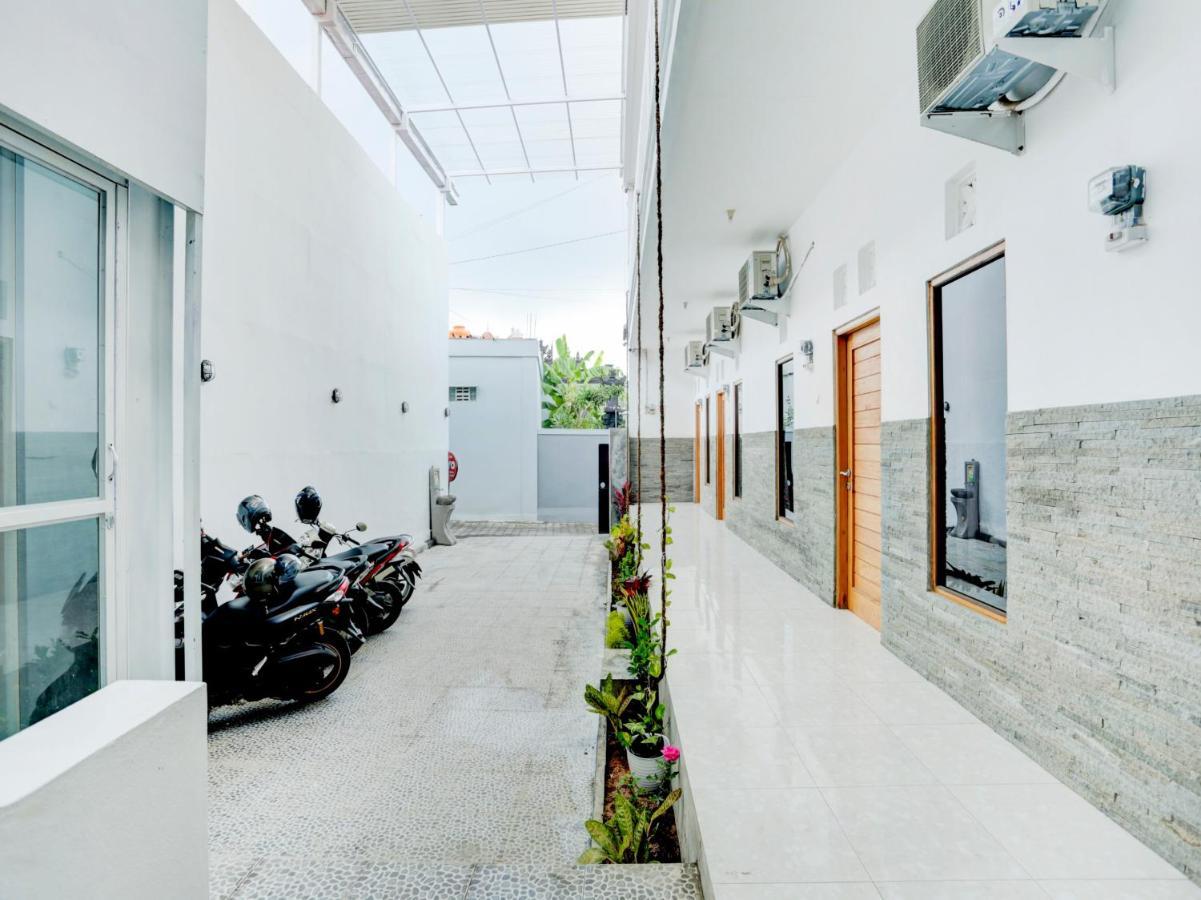 Oyo Flagship 90756 Melasti Hills Room & Cafe 웅아산 외부 사진