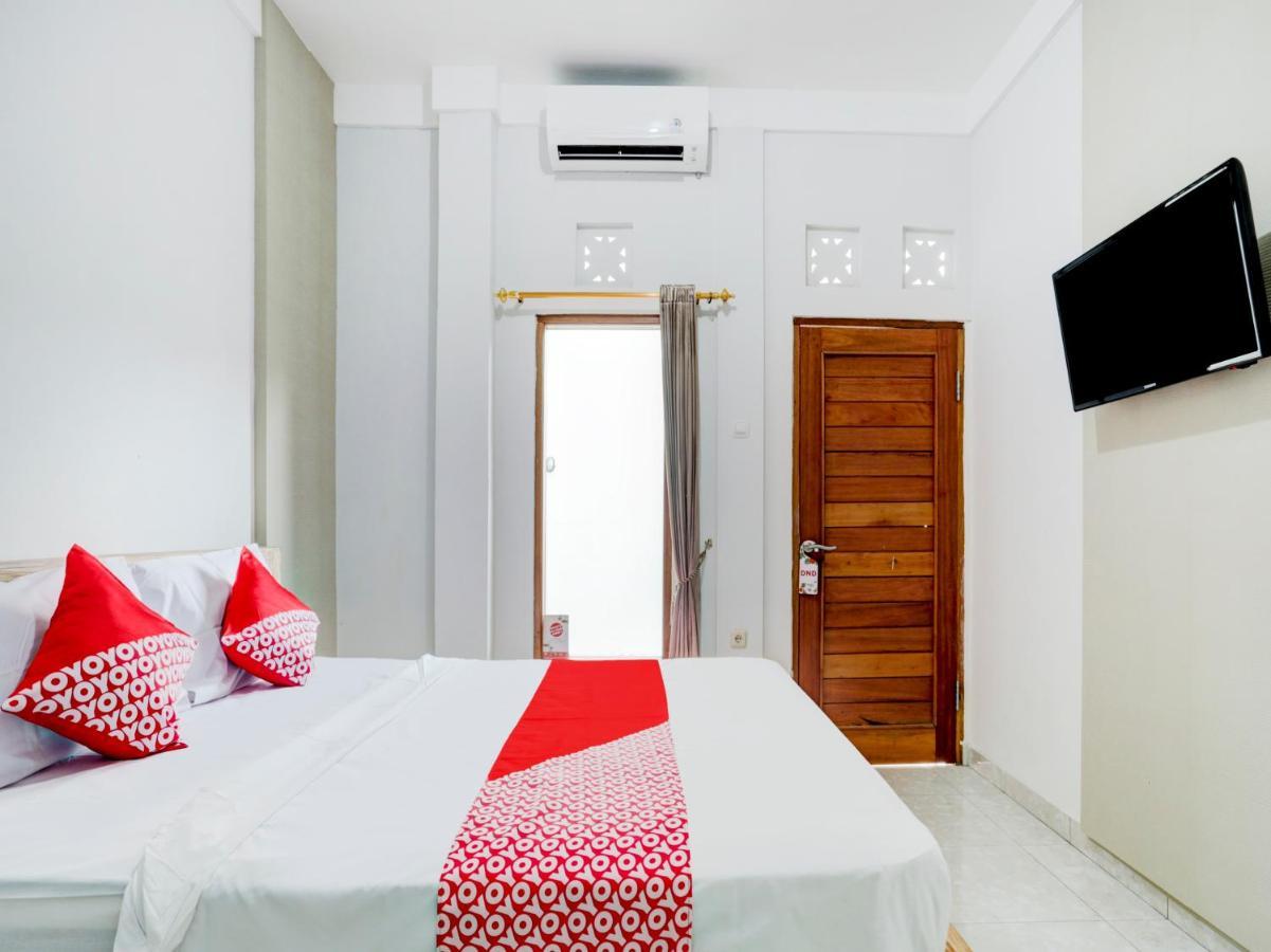 Oyo Flagship 90756 Melasti Hills Room & Cafe 웅아산 외부 사진